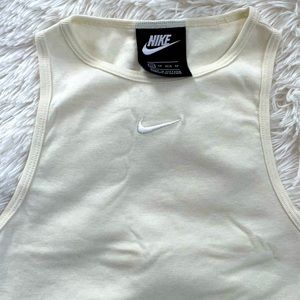 Nike Women's Sportswear Essential Ribbed Tank Top